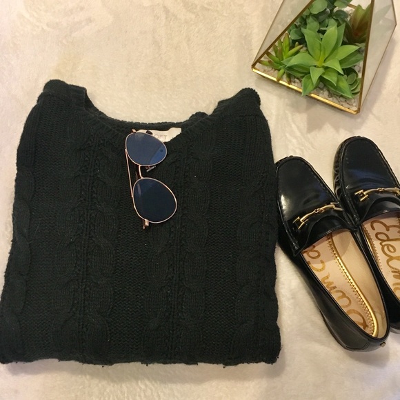 LOFT Sweaters - Loft Cable Knit Sweater
